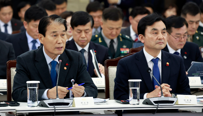 18일 서울 용산구 국방부에서 열린 국방부·국가보훈부 업무보고에 안규백 국방부 장관 참석했다. 연합뉴스