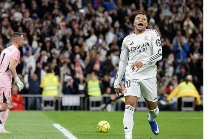 12년 만에 레알 마드리드 대선배 호날두의 대기록과 어깨를 나란히 한 음바페. 연합뉴스 
