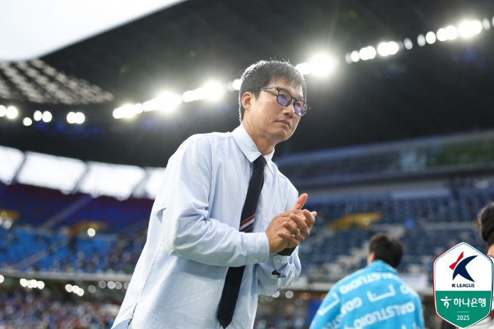 이정효 감독. 한국프로축구연맹