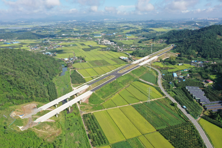 광주~완도 고속도로 1단계 나주 봉황 구간. 전라남도 제공
