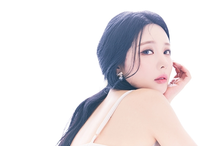 가수 홍진영. 아이엠에이치엔터테인먼트