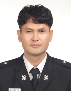 삼척소방서 119구조대 소속 고(故) 이윤봉(당시 48세) 소방위. 전국공무원노동조합 소방본부 강원소방지부 제공