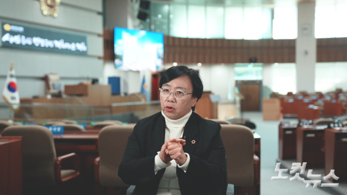 경기도의회 문화체육관광위원회 부위원장 조미자 의원(더불어민주당, 남양주3). 박철웅 PD