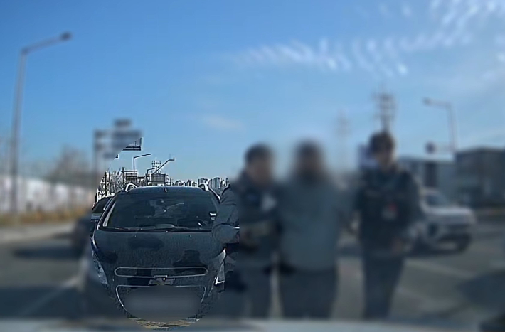 검거 모습. 충남 아산경찰서 제공