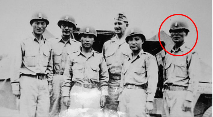 1948년 5월 제주 부임 직후 박진경 9연대장의 모습. 제주4.3보고서 캡처