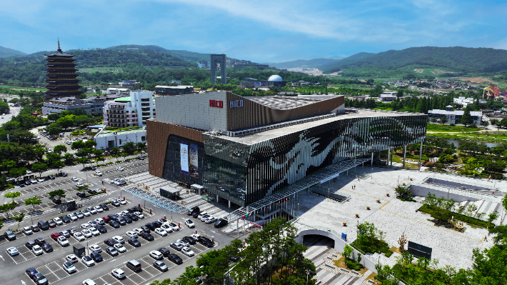 경주화백컨벤션센터(HICO) 전경. 경주시는 국제회의복합지구 활성화 등 각종 공모사업 선정을 통해 글로벌 MICE 도시 기반을 강화하고 있다. 경주시 제공
