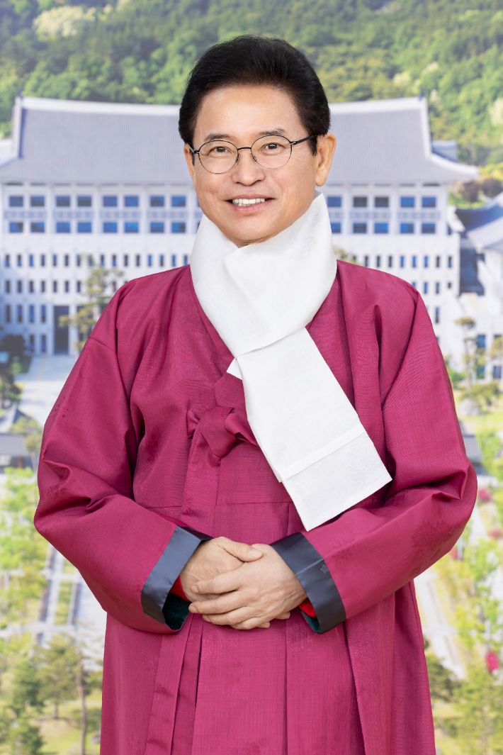 [신년사]이철우 경북도지사 "AI·디지털 시대 유례없는 혁신 만들어낼 것"