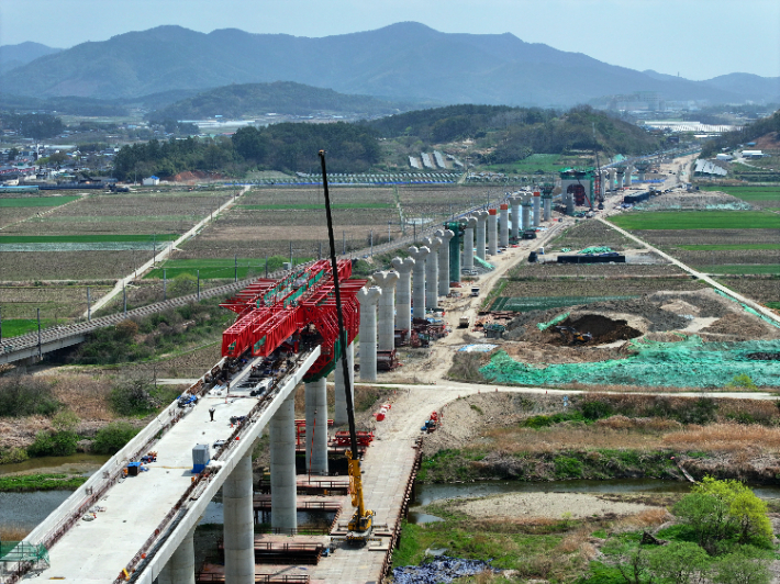 호남고속철도 공사 나주 다시교. 전라남도 제공