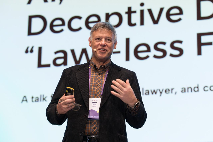 다크패턴 규제 분야의 세계적 권위자인 마크 라이저(Mark Leiser) 교수 제공