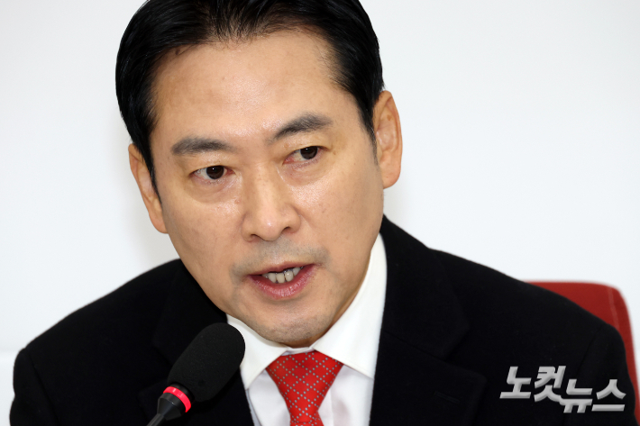 국민의힘 장동혁 대표가 서울 여의도 국회에서 기자간담회를 갖고 있다. 윤창원 기자