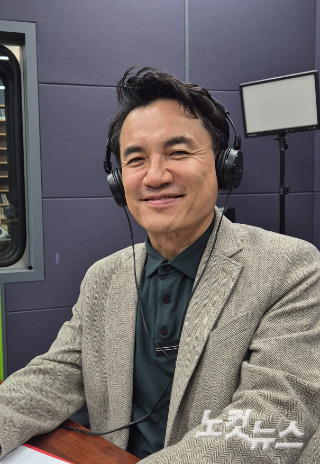 강원CBS.강원영동CBS 시사프로그램 <최진성의 위클리오늘>에 출연한 김진태 강원특별자치도지사. 강민주 PD