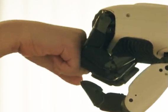 CES 2026서 LG전자 홈 로봇 'LG 클로이드' 공개. LG전자 제공