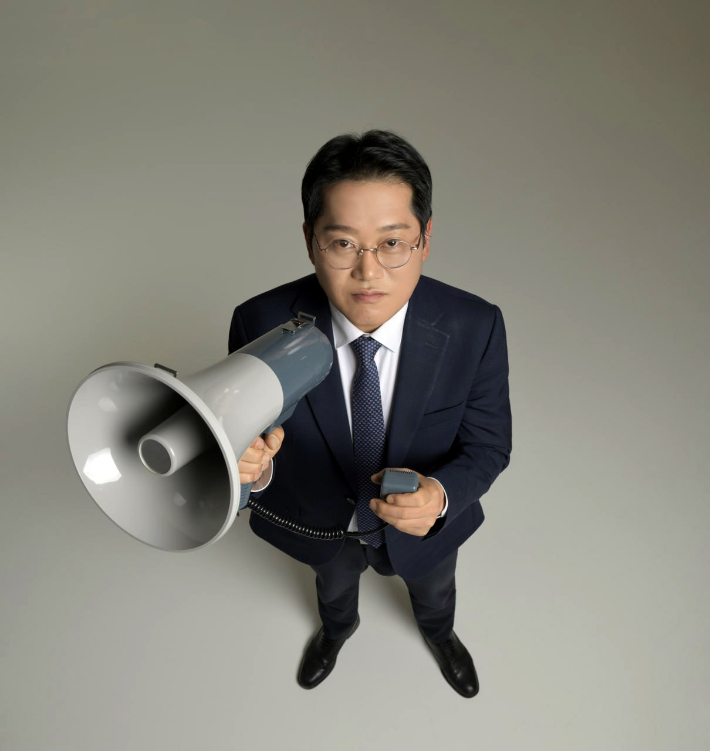 CBS 시사 프로그램 '박성태의 뉴스쇼' 진행을 맡은 박성태 앵커