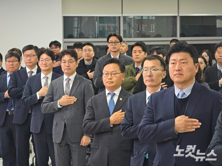 해양수산부는 5일 오전 10시 부산 별관에서 2026년 시무식을 열었다. 시무식에 참석한 김성범 차관과 해수부 주요 간부들. 송호재 기자