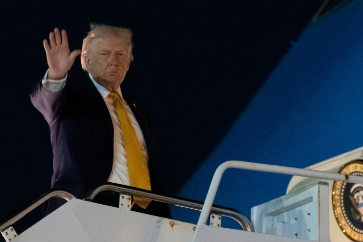 트럼프 "베네수 선거보다 국가재건 우선"…석유산업 등 재건 필요