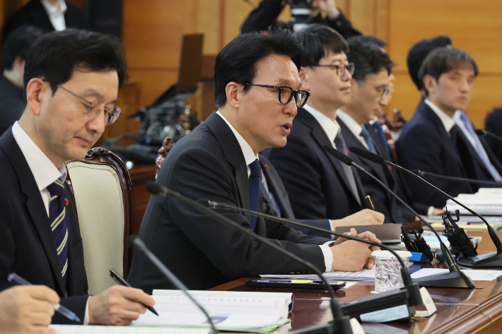 김민석 국무총리가 6일 서울 종로구 정부서울청사에서 열린 총리실 업무보고에서 발언하고 있다. 연합뉴스