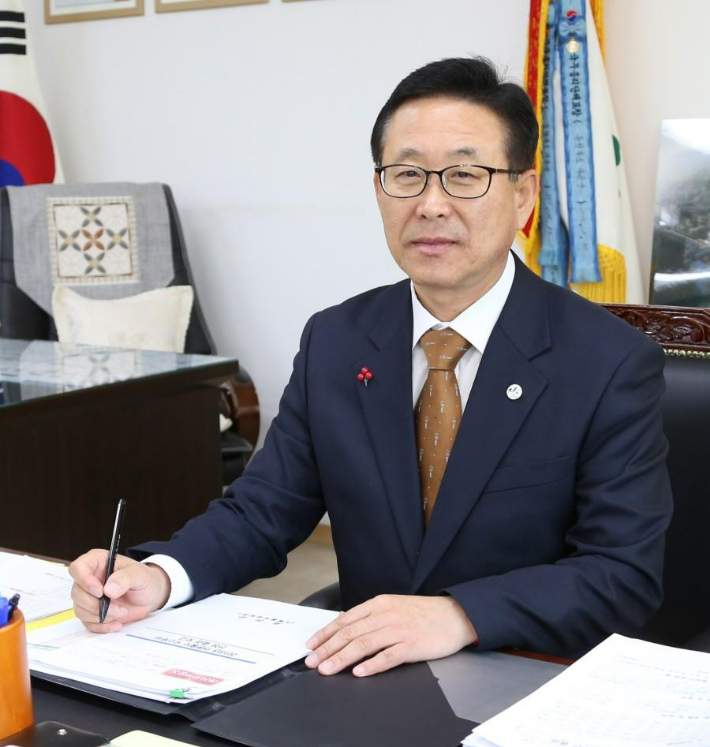 이차영 전 충북 괴산군수. 이 전 군수 제공