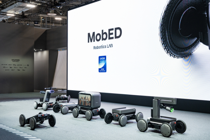 모베드(MobED) 상용화 모델 및 탑 모듈(Top Module) 결합 콘셉트 모델. 현대차그룹 제공