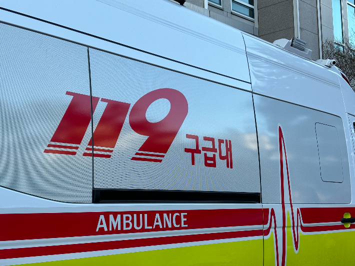 충남 보령 상가건물 화재…잔불 정리 중