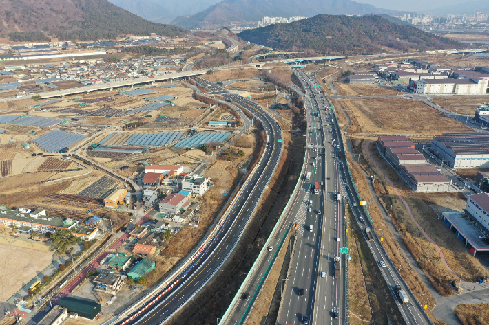 김해 대동~매리간 도로 부분 개통. 경남도청 제공 