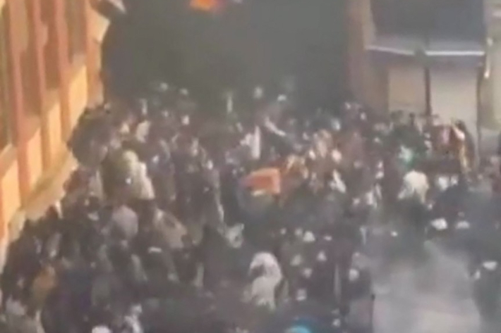 지난 6일(현지시간) 촬영된 이란 반정부시위. 연합뉴스