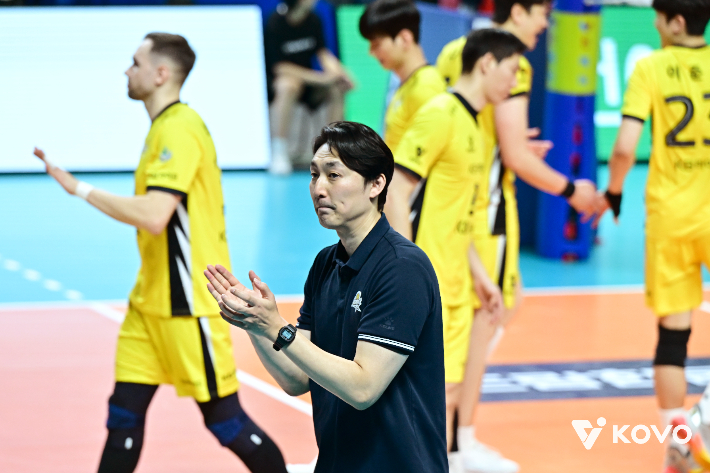 하현용 KB손해보험 감독 대행. 한국배구연맹