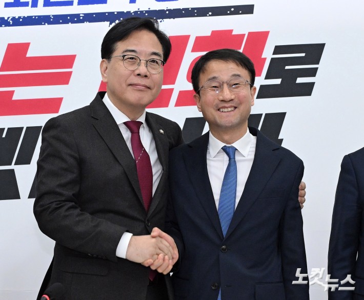 한병도 신임 원내대표, 송언석 예방