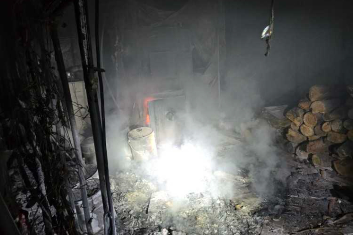 지난 5일 오후 6시 42분쯤 횡성군 둔내면 덕산교회 인근 단독주택에서도 불이 나 30여분 만에 꺼졌다. 강원소방본부 제공