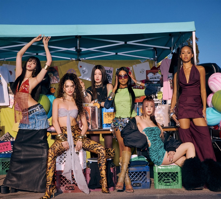 캣츠아이가 신곡 '인터넷 걸'을 비롯해 총 3곡을 미국 빌보드 '핫 100' 차트에 진입시켰다. 하이브 레이블즈 제공