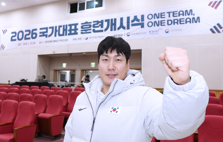 주먹 불끈 쥔 파라카누 국가대표 최용범. 대한장애인체육회 제공