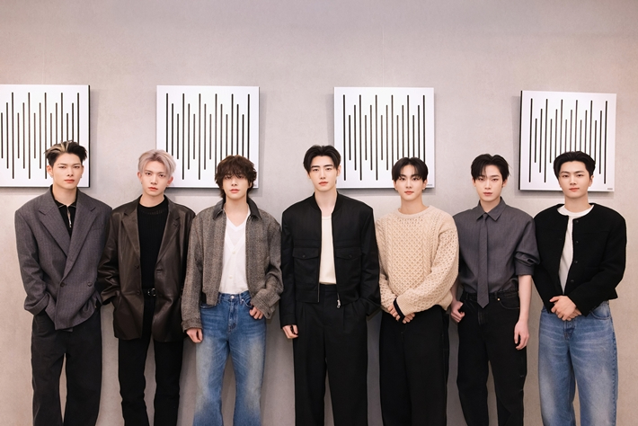 엔하이픈은 미니 7집 '더 신 : 배니시' 발매 이틀 전인 지난 14일 서울 마포구 모처에서 라운드 인터뷰를 열었다. 빌리프랩 제공