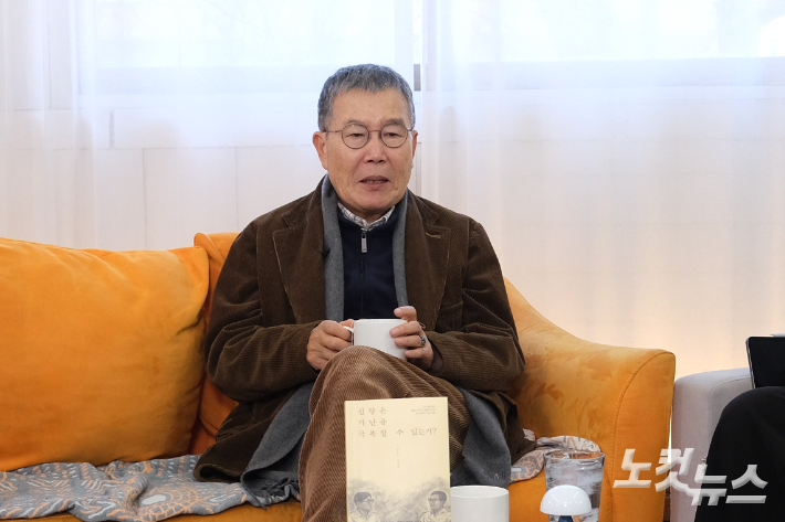 전북CBS <김일환의 예수살롱>에서 대담하는 김동호 목사. 전북CBS 예수살롱 제작팀