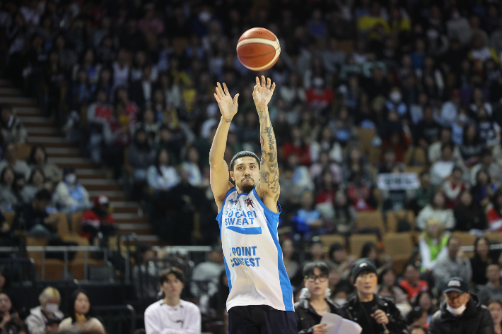 이선 알바노의 3점슛. 연합뉴스