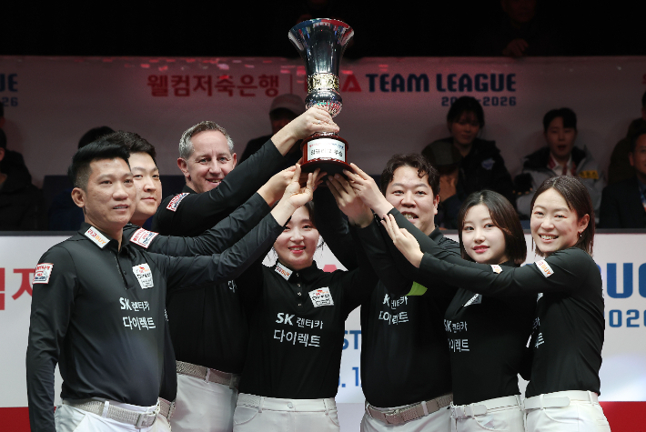 지난 시즌 프로당구 팀 리그 우승팀 SK렌터카 선수들. PBA 