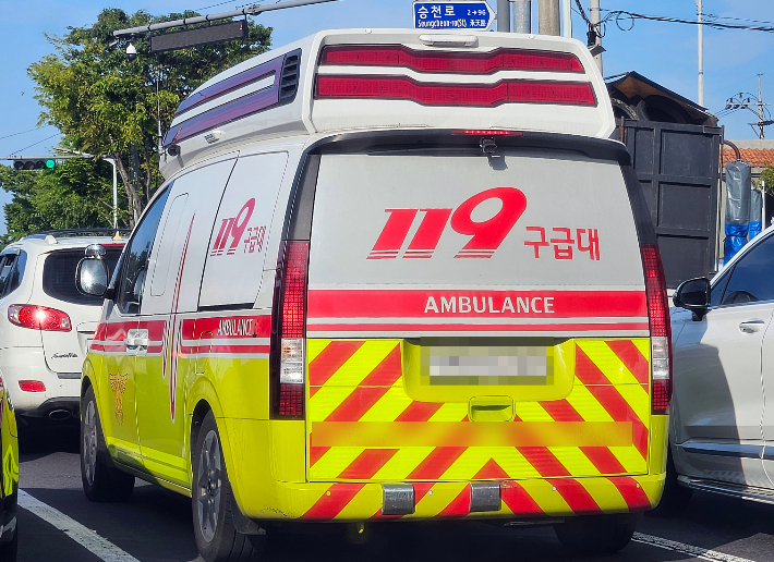 119 구급대가 출동하고 있다. 경북소방본부 제공