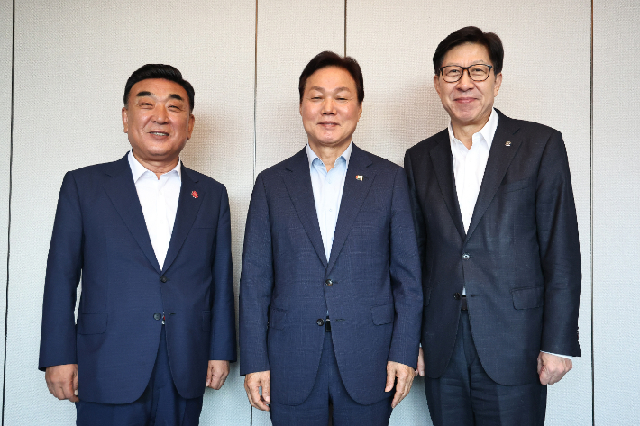 왼쪽부터 김두겸 울산시장·박완수 경남지사·박형준 부산시장. 경남도청 제공 