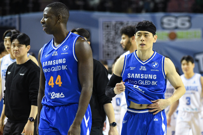 삼성 니콜슨과 이관희. KBL 제공