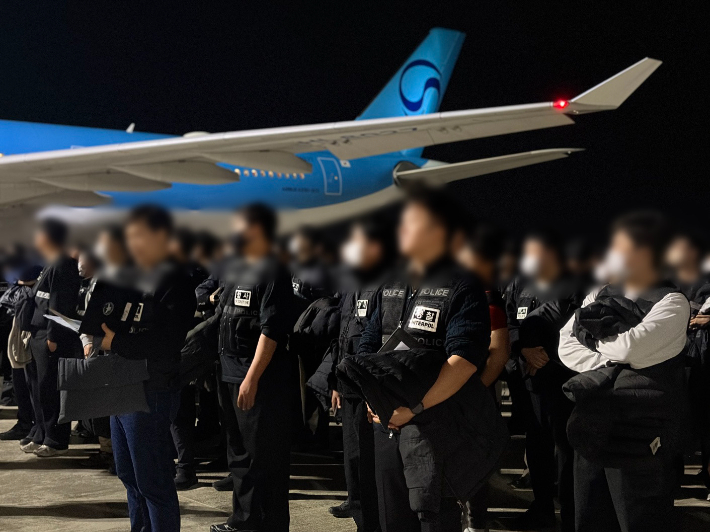캄보디아 현지에서 스캠 범죄 가담자들이 송환되고 있는 모습. 경찰청 제공