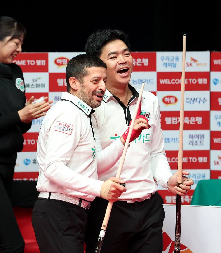 하나카드 외인 듀오 초클루(왼쪽)-응우옌. PBA 