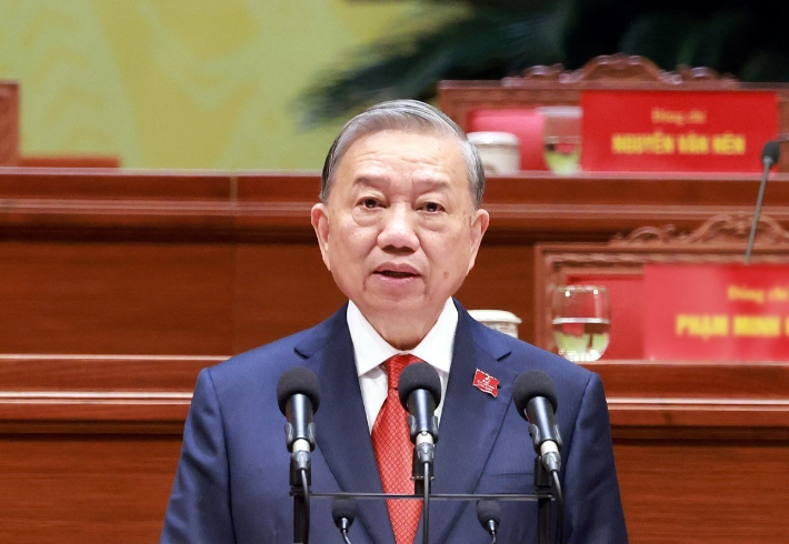 23일(현지시간) 베트남 하노이에서 열린 베트남 공산당 제14차 전당대회 폐막식에서 또 럼 공산당 서기장이 연설하고 있다. 연합뉴스