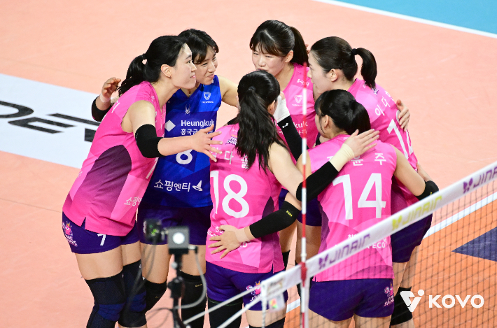 흥국생명 5연승. 한국배구연맹