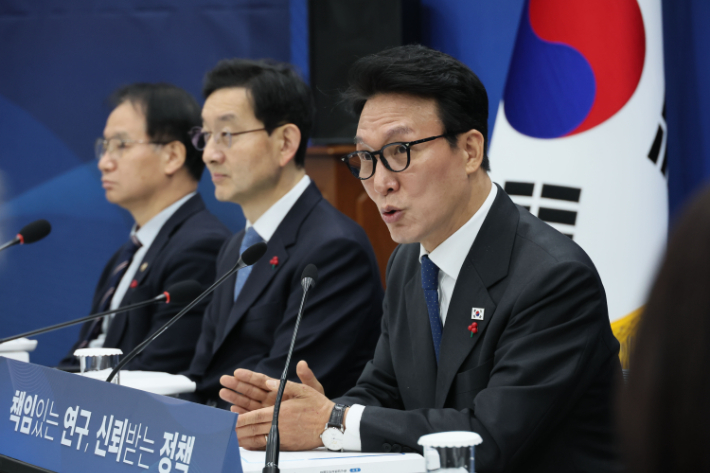 발언하는 김민석 국무총리. 연합뉴스