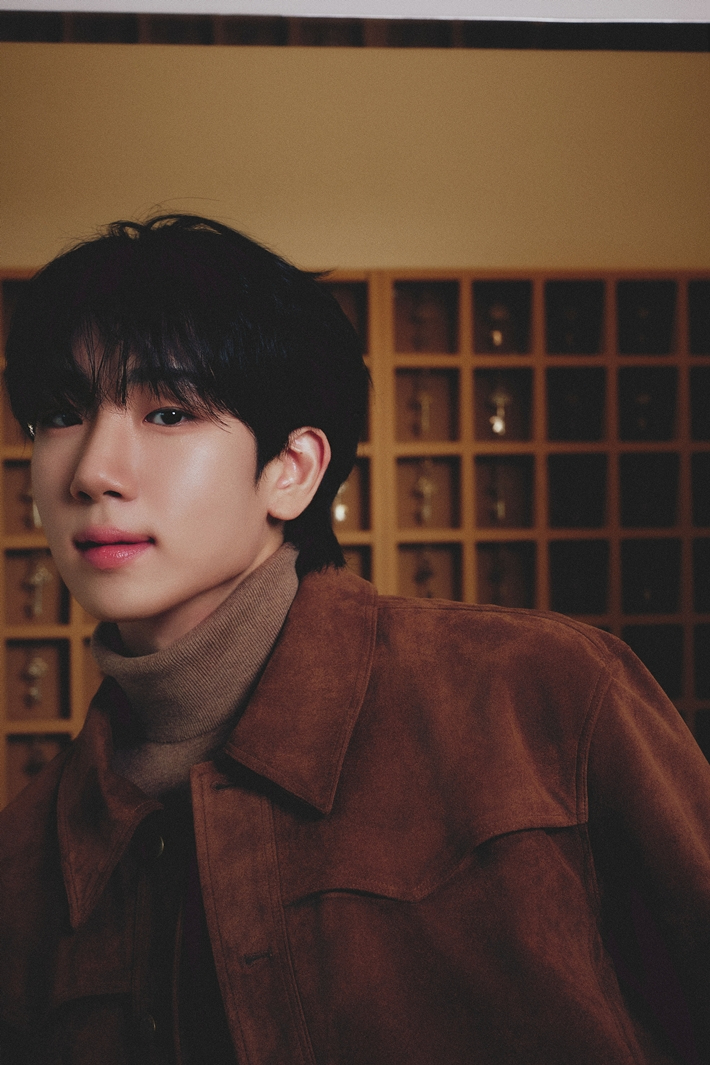 최수호는 작사, 작곡 공부를 하고 있고 다음 앨범에는 직접 작업에 참여한 곡을 수록하고 싶다고 밝혔다. 포고엔터테인먼트 제공