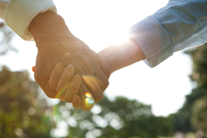 "나이 들수록 부부 관계가 '약'입니다" 산부인과 의사가 성관계를 권장하는 이유[의사결정]