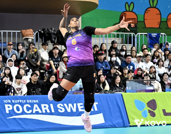 스파이크퀸 실바. 한국배구연맹