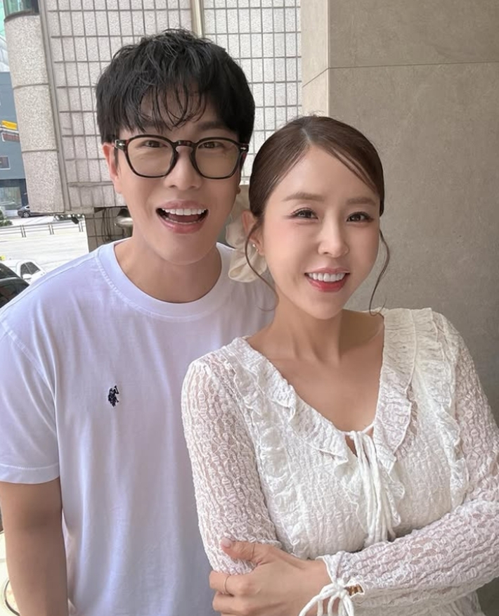 왼쪽부터 문원, 신지. 신지 인스타그램