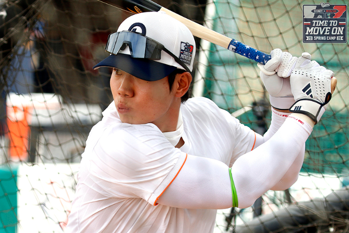 타격 훈련하는 두산 오명진. 구단 제공