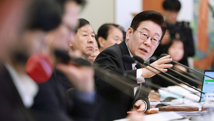 이재명 정부가 쏘아올린 부울경 행정통합을 둘러싸고, 부산 여야가 필요성에는 공감하면서도, 추진 속도와 방식에서는 뚜렷한 온도차를 보이고 있다. 연합뉴스