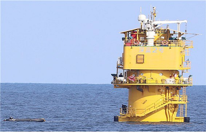 서해 한중 잠정조치수역에 설치된 중국 구조물. 연합뉴스