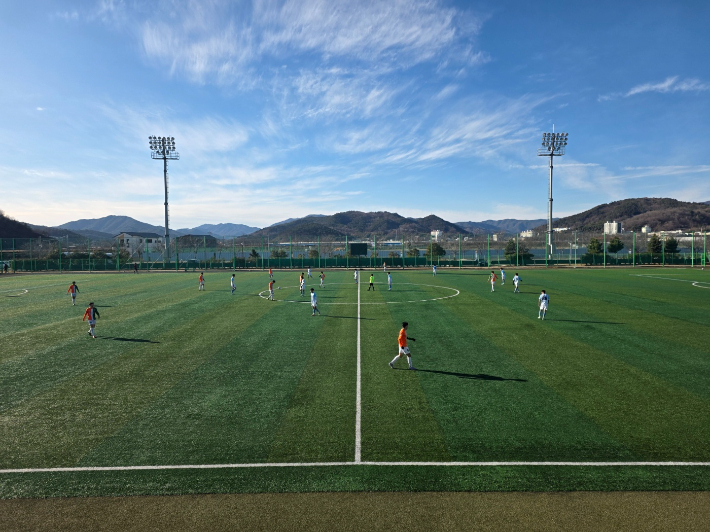 보성군에서 5개 축구팀이 전지 훈련을 하고 있다. 보성군 제공